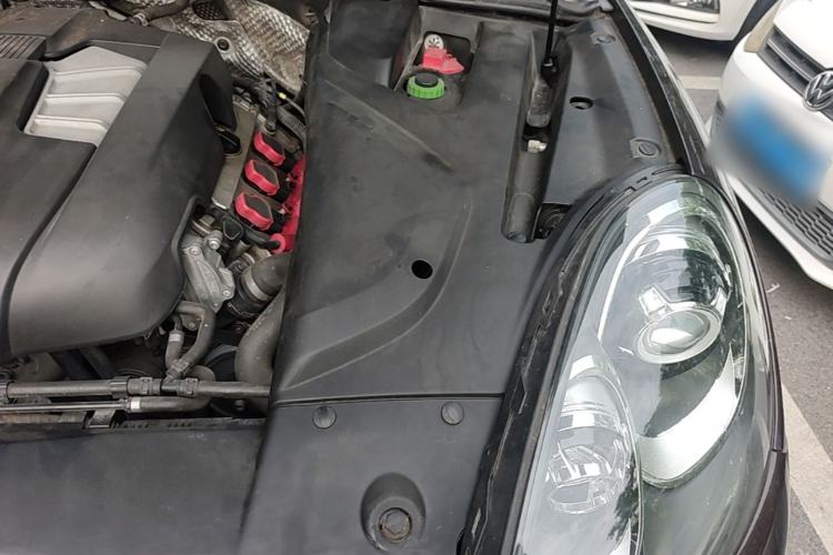 Used Porsche Cayenne 2016 Cayenne 3.0T Engine Bay Left