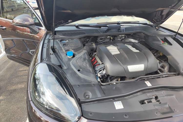 Used Porsche Cayenne 2016 Cayenne 3.0T Engine Bay Right