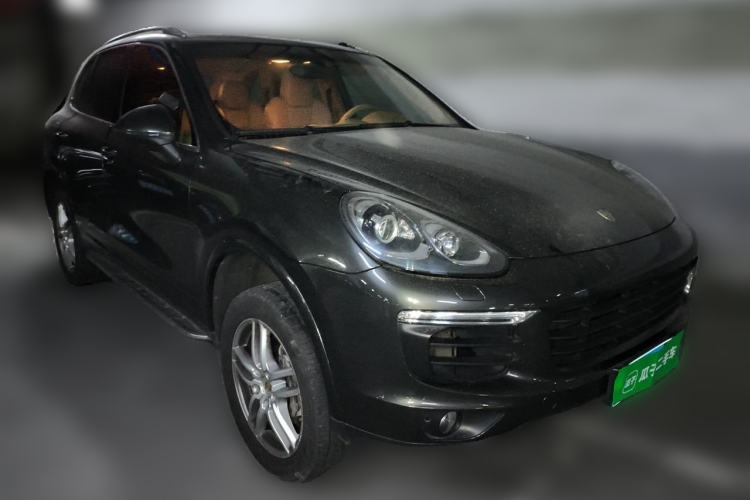 Used Porsche Cayenne 2016 Cayenne Platinum Edition 3.0T Front Right 45 Deg