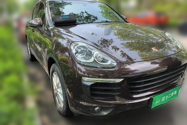 Used Porsche Cayenne 2016 Cayenne 3.0T Front Right 45 Deg