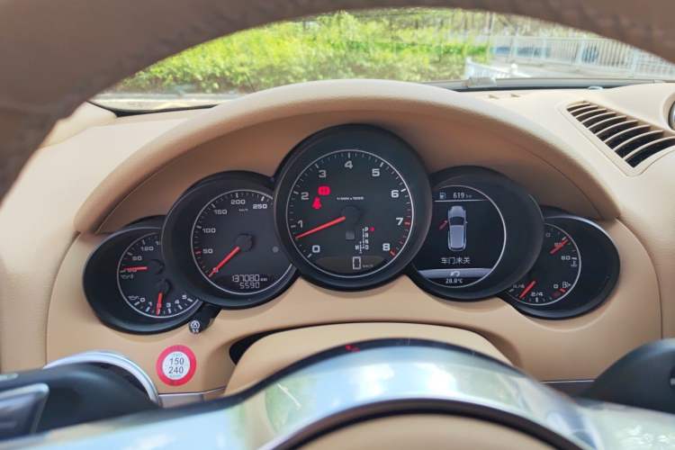 Used Porsche Cayenne 2016 Cayenne 3.0T Instrument Cluster