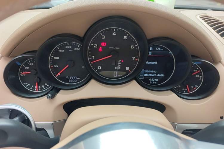 Used Porsche Cayenne 2016 Cayenne 3.0T Instrument Cluster
