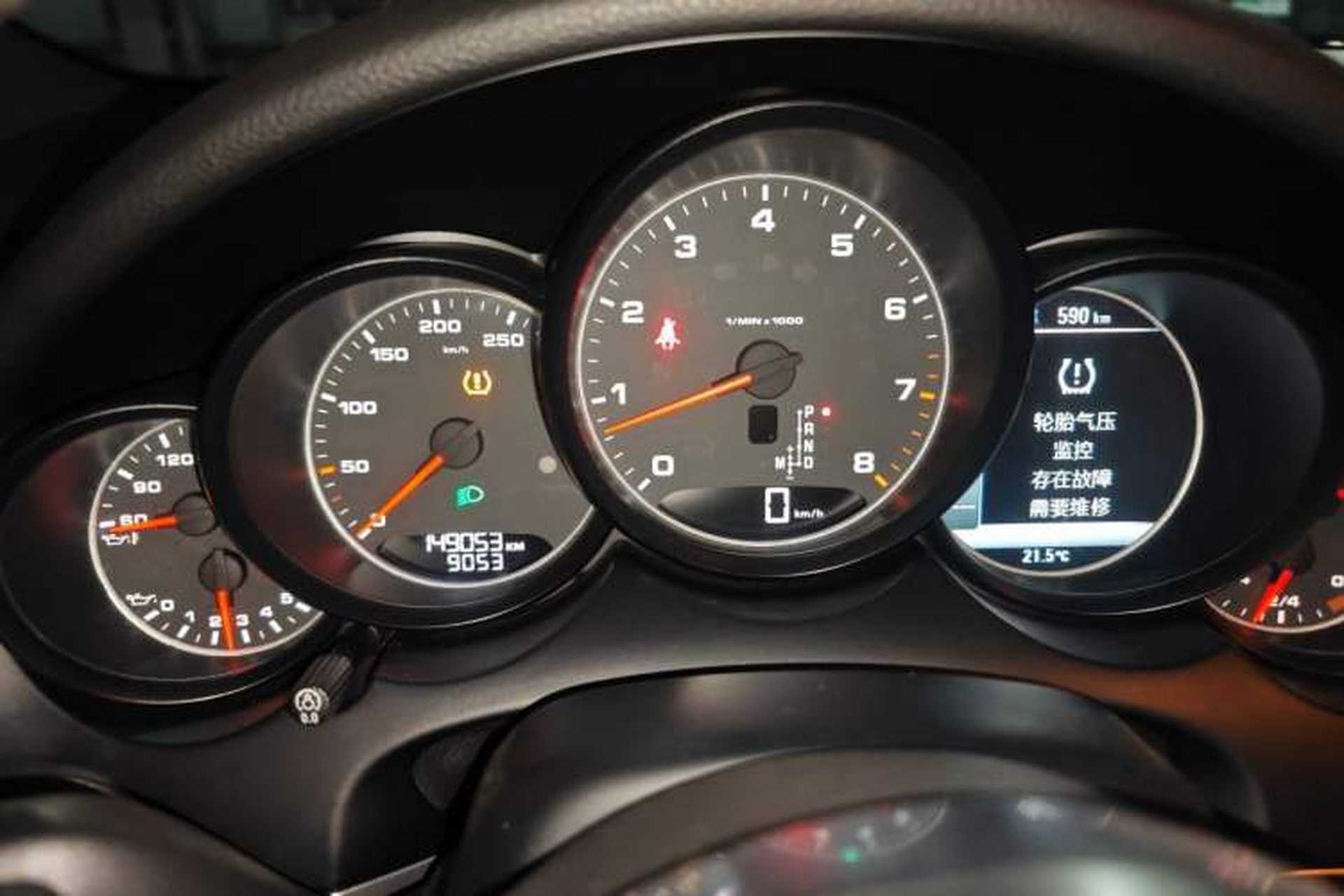 Used Porsche Cayenne 2016 Cayenne 3.0T Instrument Cluster