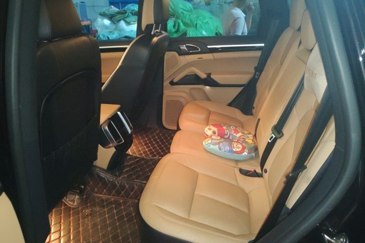 Used Porsche Cayenne 2016 Cayenne 3.0T Left Rear Seat