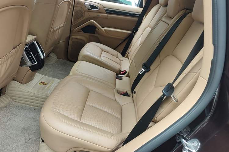 Used Porsche Cayenne 2016 Cayenne 3.0T Left Rear Seat