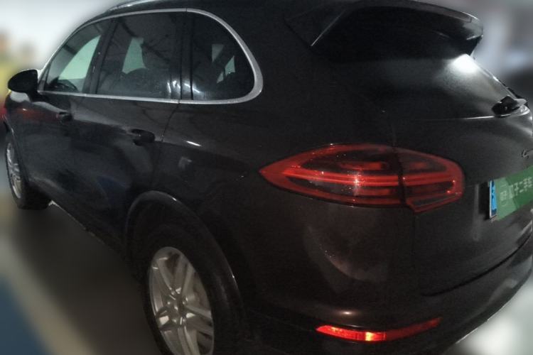 Used Porsche Cayenne 2016 Cayenne Platinum Edition 3.0T Rear Left 45 Deg