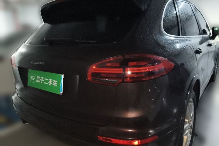 Used Porsche Cayenne 2016 Cayenne Platinum Edition 3.0T Rear