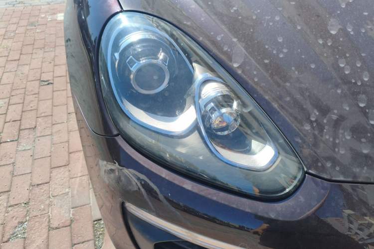 Used Porsche Cayenne 2016 Cayenne 3.0T Right Front Headlight