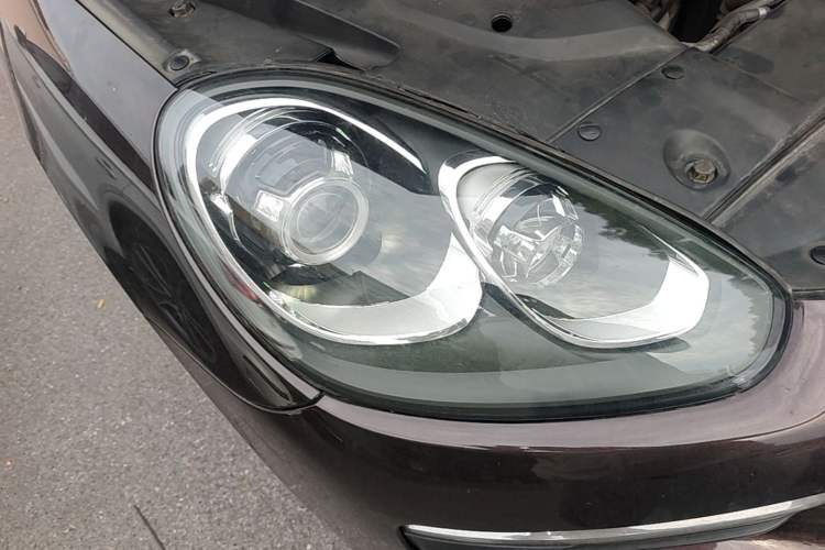 Used Porsche Cayenne 2016 Cayenne 3.0T Right Front Headlight