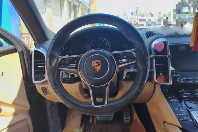 Used Porsche Cayenne 2016 Cayenne 3.0T Steering Wheel