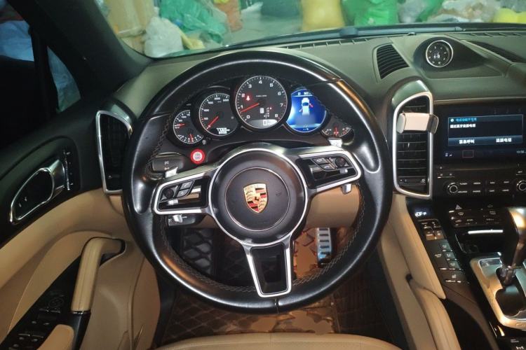 Used Porsche Cayenne 2016 Cayenne 3.0T Steering Wheel