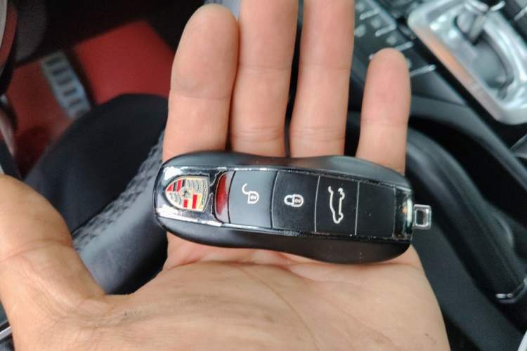 Used Porsche Cayenne 2016 Cayenne 3.0T Vehicle Key