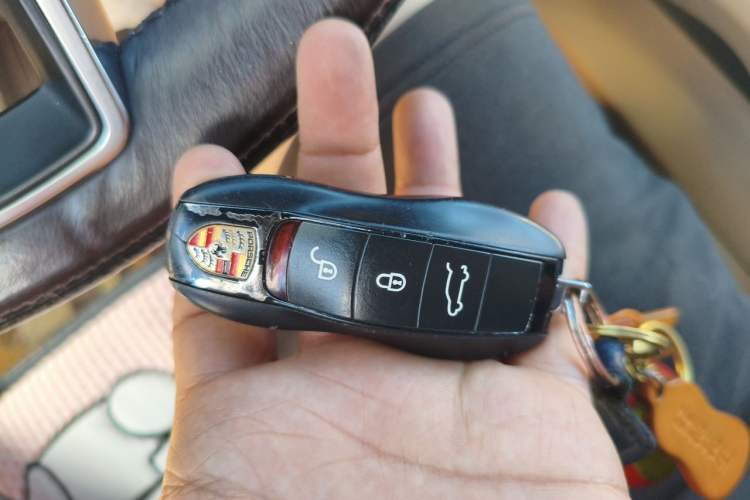 Used Porsche Cayenne 2016 Cayenne 3.0T Vehicle Key