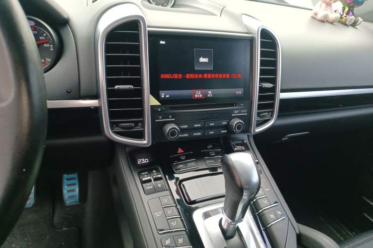 Used Porsche Cayenne 2016 Cayenne 3.0T Audio And AC Panel