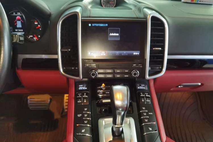Used Porsche Cayenne 2016 Cayenne Platinum Edition 3.0T Audio And AC Panel