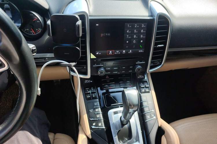 Used Porsche Cayenne 2016 Cayenne 3.0T Audio And AC Panel