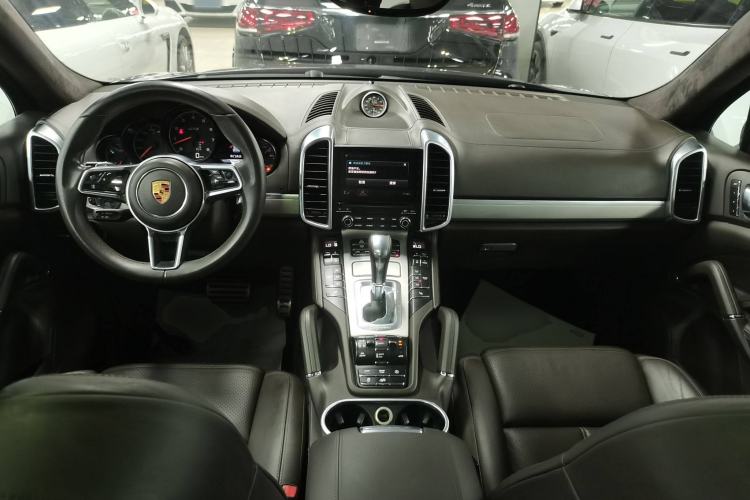 Used Porsche Cayenne 2016 Cayenne GTS 3.6T Center Console