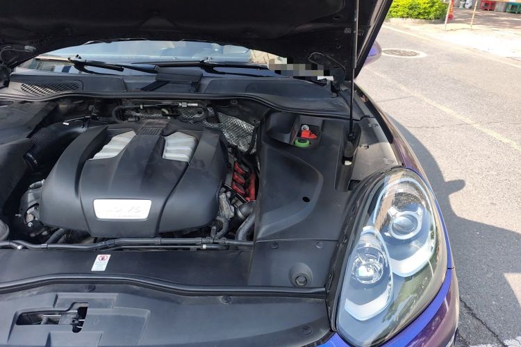 Used Porsche Cayenne 2016 Cayenne 3.0T Engine Bay Left