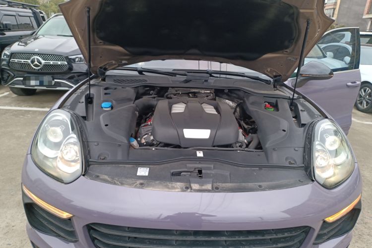 Used Porsche Cayenne 2016 Cayenne 3.0T Engine Bay