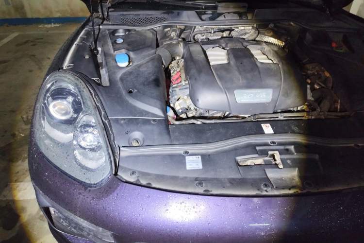 Used Porsche Cayenne 2016 Cayenne 3.0T Engine Bay Right