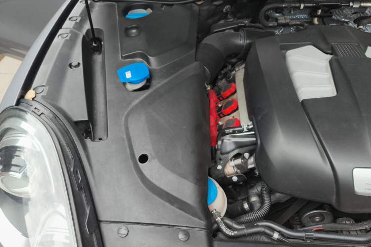 Used Porsche Cayenne 2016 Cayenne 3.0T Engine Bay Right