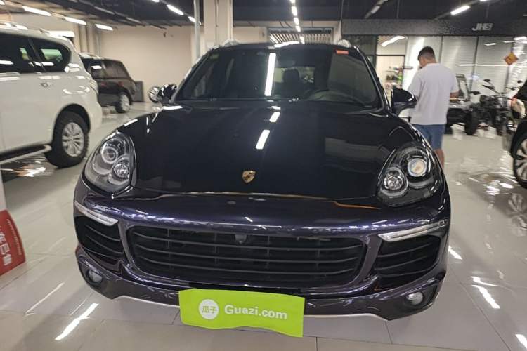 Used Porsche Cayenne 2016 Cayenne Platinum Edition 3.0T Front