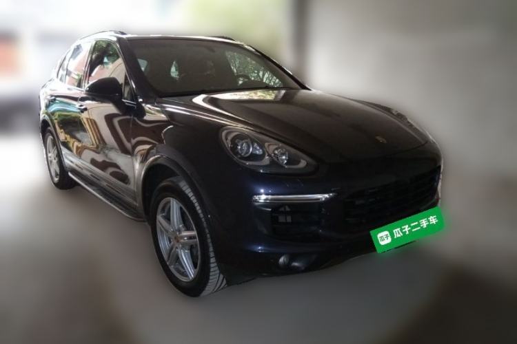 Used Porsche Cayenne 2016 Cayenne Platinum Edition 3.0T Front Right 45 Deg