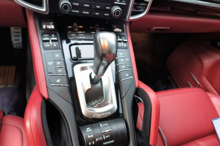 Used Porsche Cayenne 2016 Cayenne 3.0T Gear Lever
