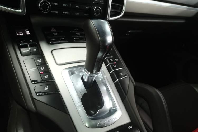 Used Porsche Cayenne 2016 Cayenne GTS 3.6T Gear Lever