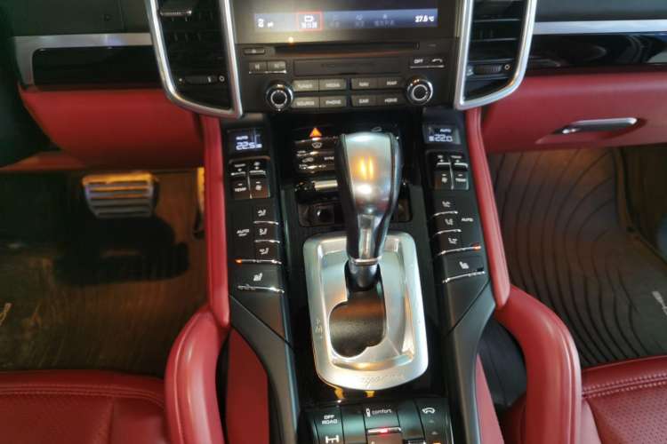 Used Porsche Cayenne 2016 Cayenne Platinum Edition 3.0T Gear Lever