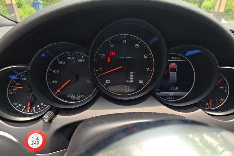 Used Porsche Cayenne 2016 Cayenne Platinum Edition 3.0T Instrument Cluster