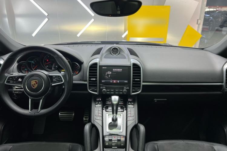 Used Porsche Cayenne 2016 Cayenne Platinum Edition 3.0T Interior 1