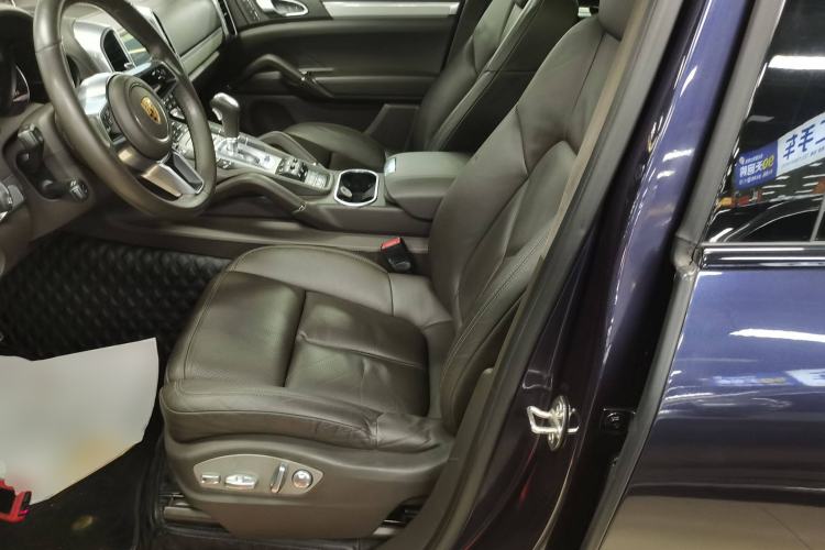 Used Porsche Cayenne 2016 Cayenne GTS 3.6T Left Front Seat