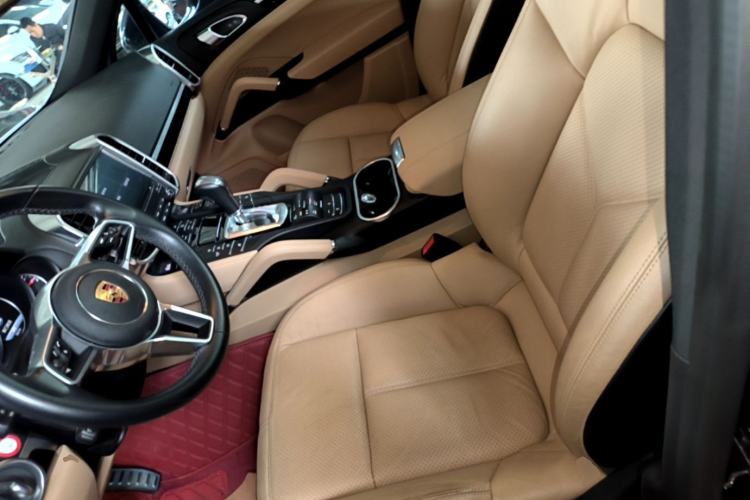 Used Porsche Cayenne 2016 Cayenne 3.0T Left Front Seat