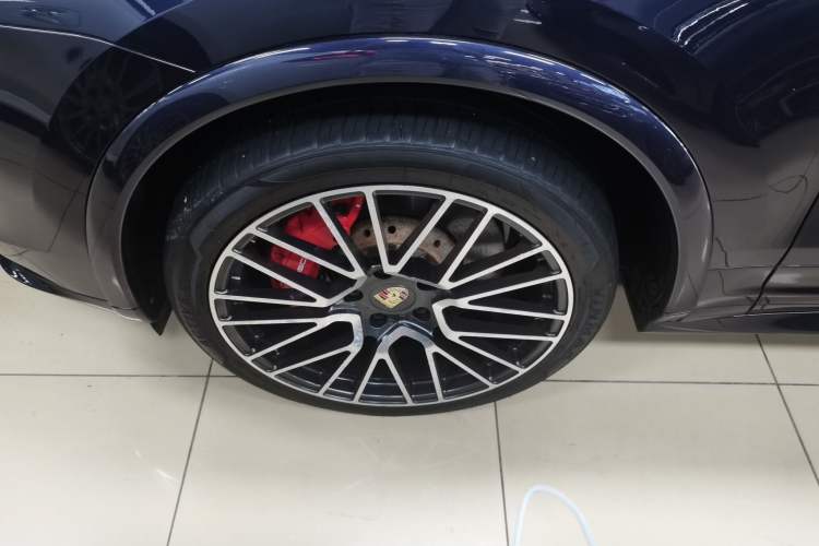 Used Porsche Cayenne 2016 Cayenne GTS 3.6T Left Front Wheel Hub