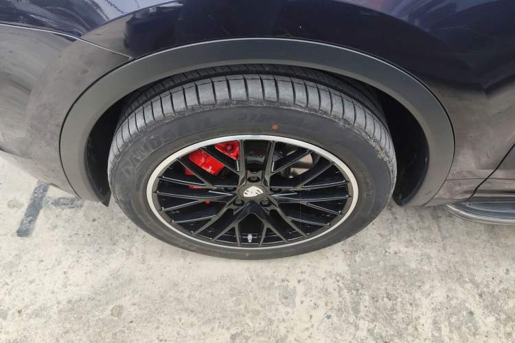 Used Porsche Cayenne 2016 Cayenne 3.0T Left Front Wheel Hub