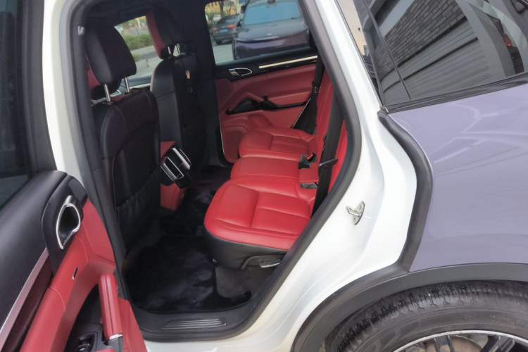 Used Porsche Cayenne 2016 Cayenne 3.0T Left Rear Seat