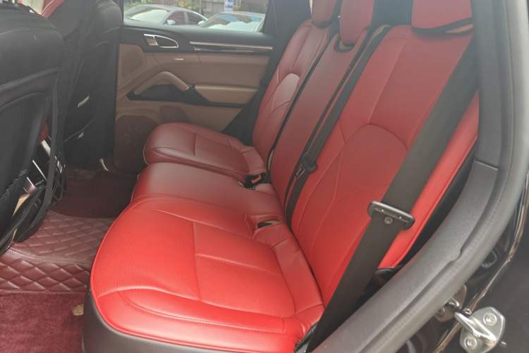 Used Porsche Cayenne 2016 Cayenne 3.0T Left Rear Seat