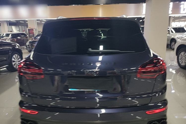 Used Porsche Cayenne 2016 Cayenne Platinum Edition 3.0T Rear