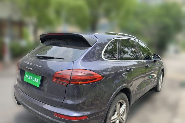 Used Porsche Cayenne 2016 Cayenne Platinum Edition 3.0T Rear Right 45 Deg