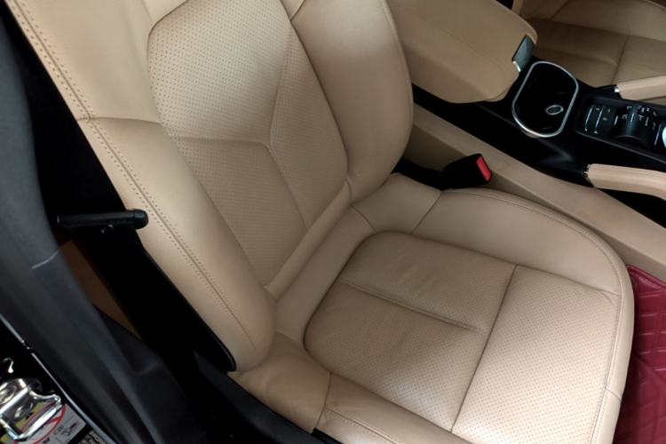 Used Porsche Cayenne 2016 Cayenne 3.0T Right Front Seat