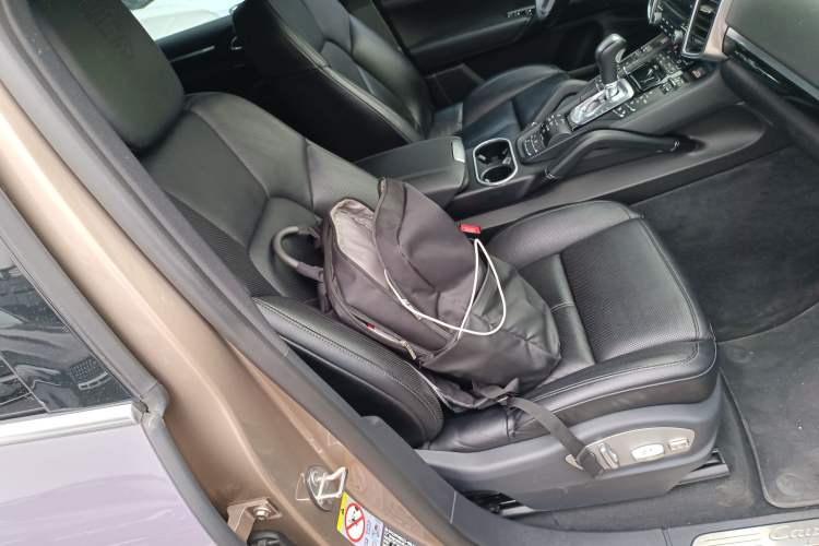 Used Porsche Cayenne 2016 Cayenne 3.0T Right Front Seat