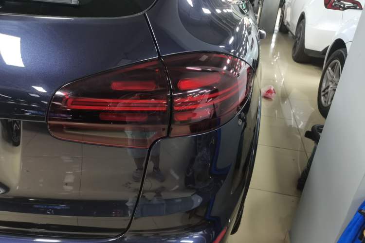 Used Porsche Cayenne 2016 Cayenne GTS 3.6T Right Rear Taillight
