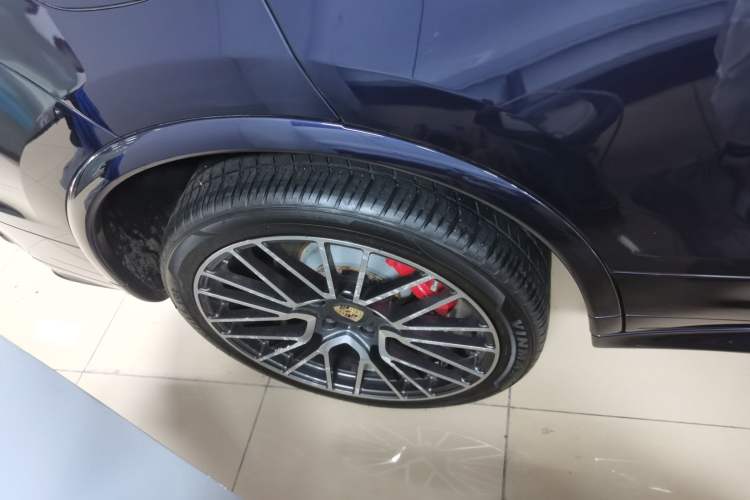 Used Porsche Cayenne 2016 Cayenne GTS 3.6T Right Rear Wheel Hub