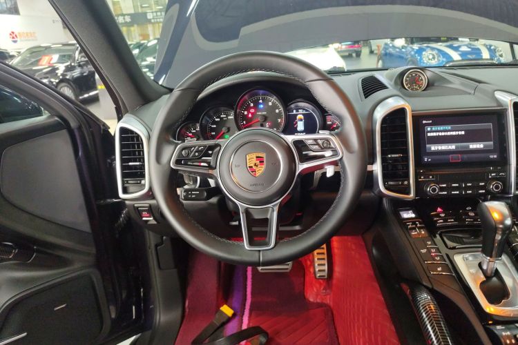 Used Porsche Cayenne 2016 Cayenne Platinum Edition 3.0T Steering Wheel