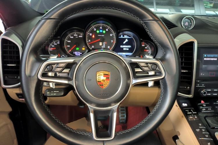 Used Porsche Cayenne 2016 Cayenne 3.0T Steering Wheel