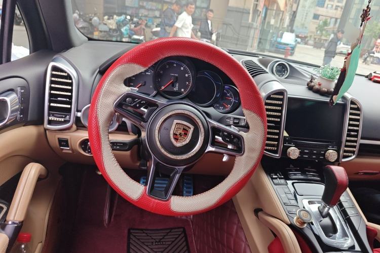 Used Porsche Cayenne 2016 Cayenne 3.0T Steering Wheel