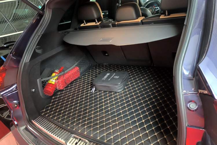 Used Porsche Cayenne 2016 Cayenne 3.0T Trunk