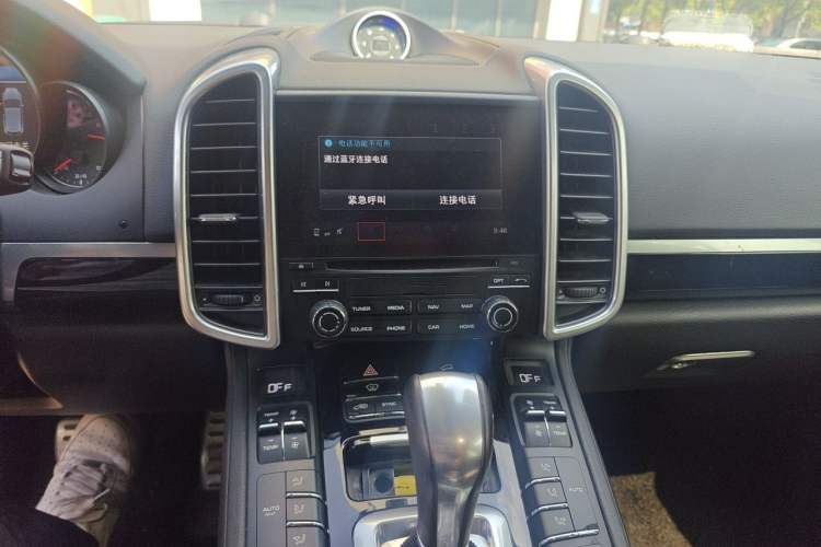 Used Porsche Cayenne 2016 Cayenne 3.0T Audio And AC Panel