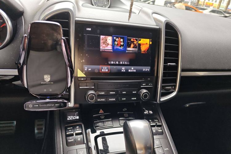 Used Porsche Cayenne 2016 Cayenne 3.0T Audio And AC Panel